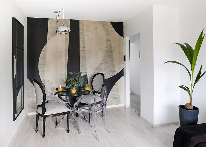 Czarno Na Bialym Władysławowo